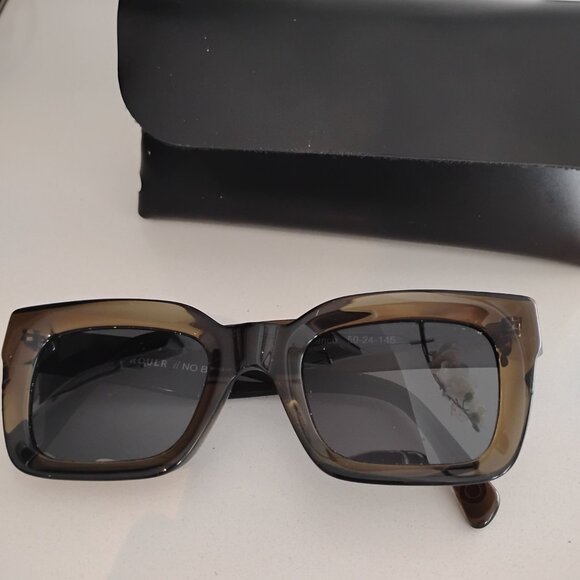 New, ON TREND Sunglasses! - Picture 6 of 8